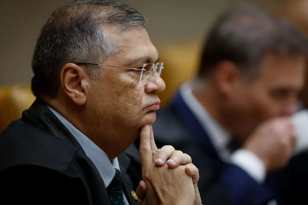 Dino manda recado a Mendonça e dá ordem ao governo Tarcísio na quebra de sigilo de Dark Horse