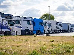 Dieselpreis auf Rekordhoch: Spediteure wenden sich in Brandbrief an Merz