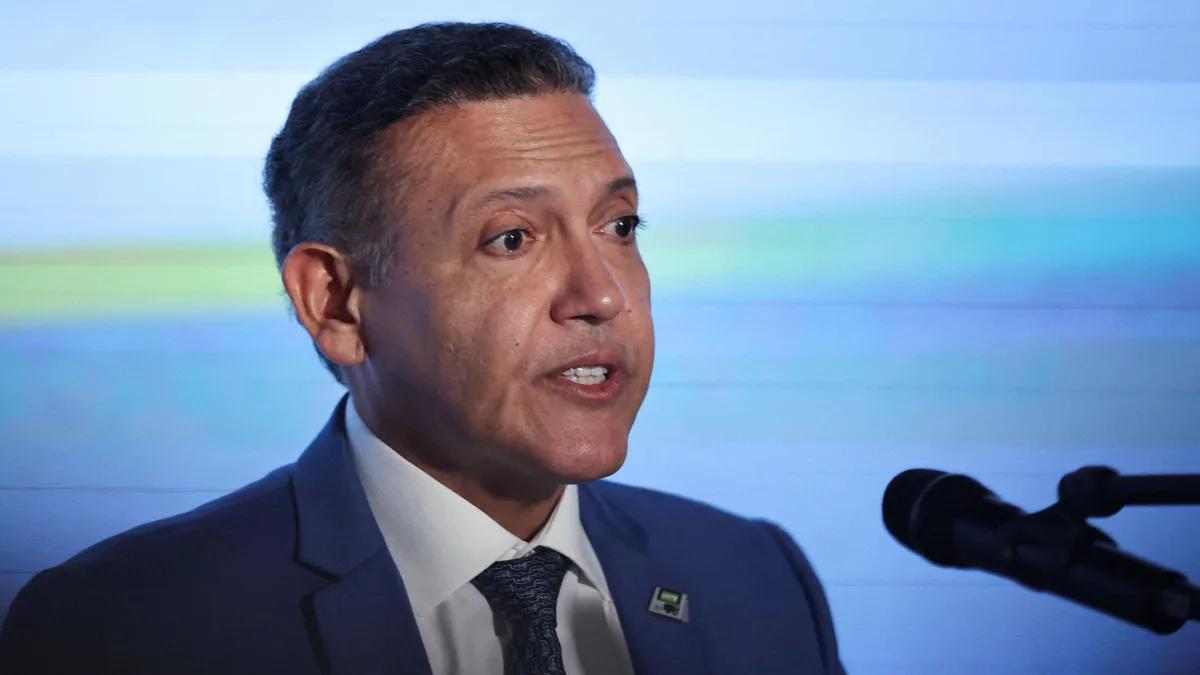 'Exército de Lula' no WhatsApp: por que Nunes Marques suspendeu canal novamente