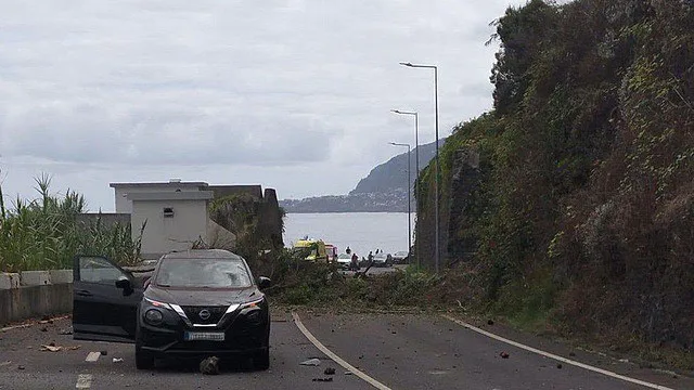 Via Expresso entre São Vicente e Porto Moniz já reabriu ao trânsito