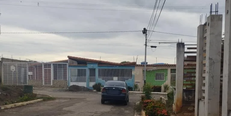 Activista política de Lara en alerta: cuerpos de seguridad rondan su casa