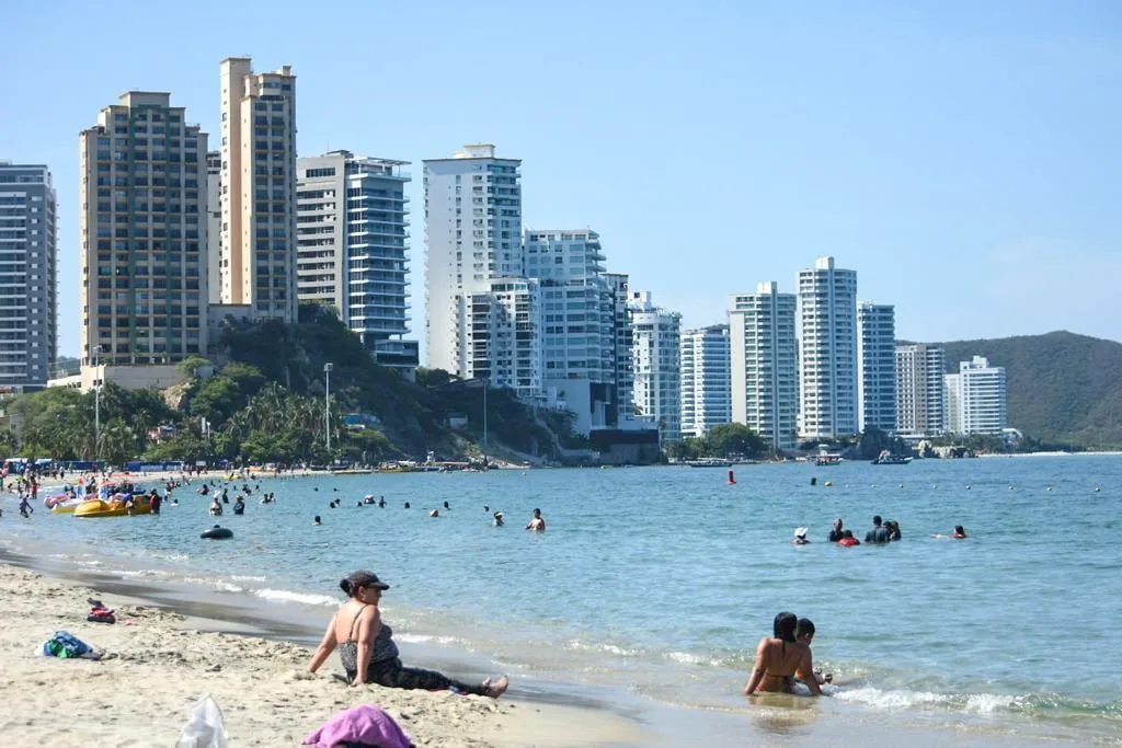 Santa Marta está en alerta por nuevo cobro de energía: hoteles advierten impacto en tarifas y empleo