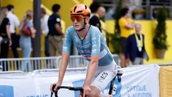 Ciclismo: uma semana após a morte do irmão, Joshua Tarling participa na Vuelta