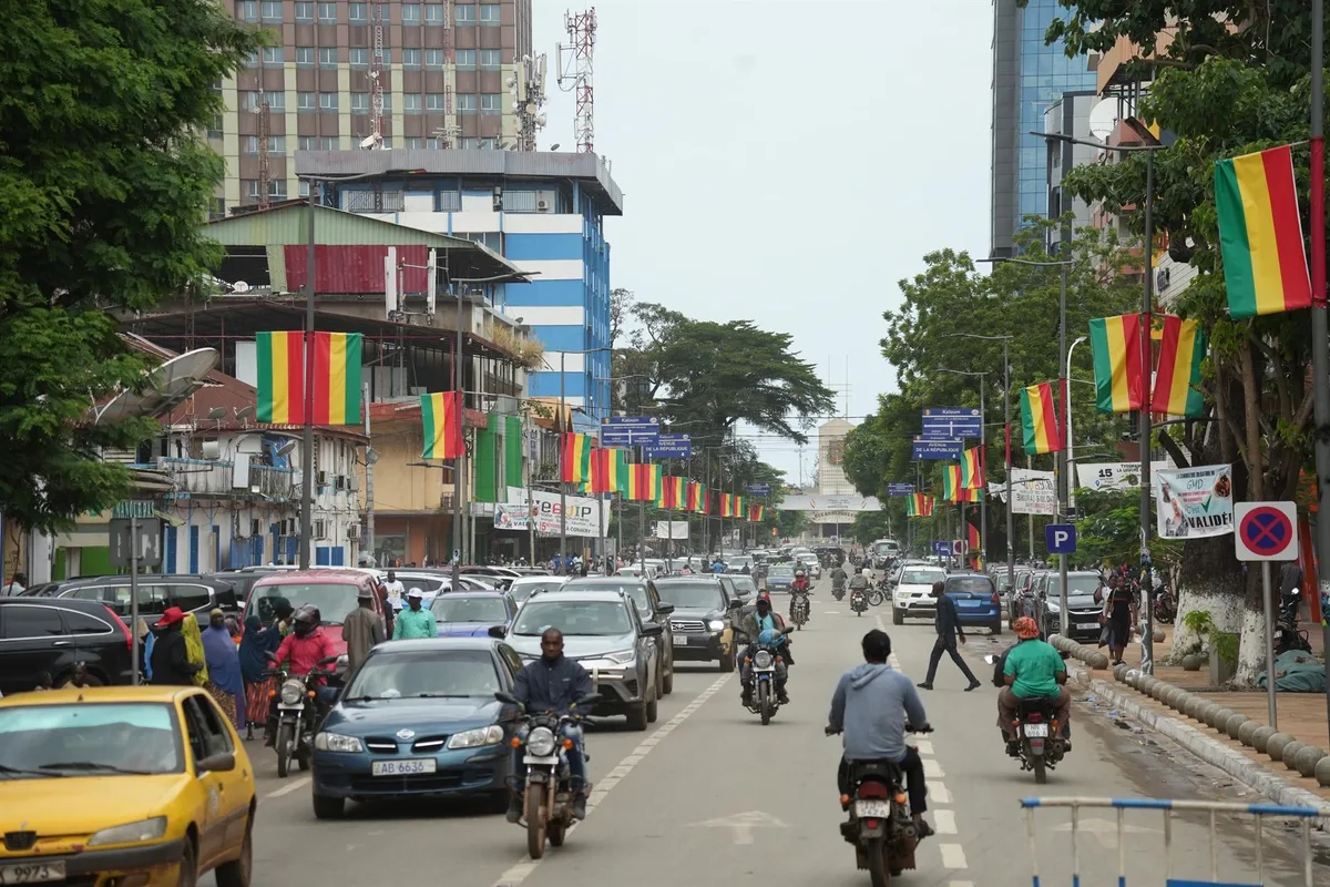 Al menos 30 muertos tras un derrumbe en un vertedero de Conakry