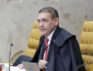 TSE reúne diplomatas para defender urnas e detalhar plano contra deepfakes