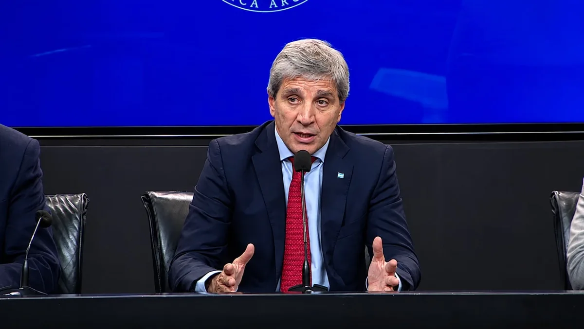 Inocencia Fiscal no es un blanqueo: los cinco cambios que hay que saber antes de sacar los dólares del colchón