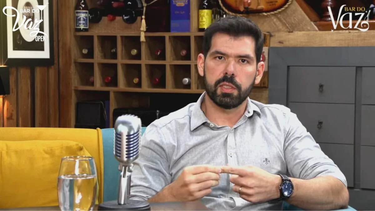 Pedro Pascoal questiona falta de medicamentos e cita furtos na rede pública