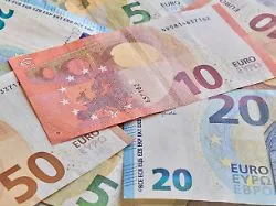 "Ich war verzweifelt": Zehn Euro Beute: Bankräuber verurteilt, der nie ein Bankräuber sein wollte