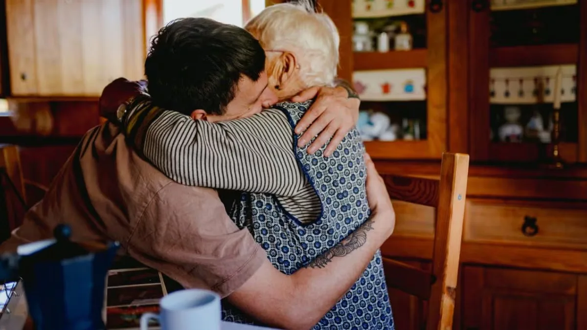 La verdadera razón por la que muchos adultos mayores en EEUU empiezan a regalar sus pertenencias