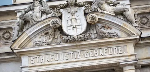 Hamburg: Frau gesteht Messerstiche gegen Ex-Partner