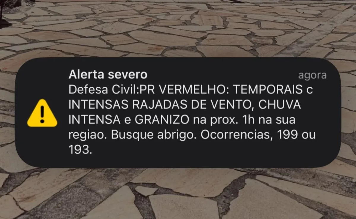 Alerta vermelho da Defesa Civil assusta moradores de Curitiba e RMC com tempestade severa; veja o que fazer
