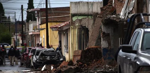 Carro-bomba deixa 11 feridos e expõe escalada de cartéis no México