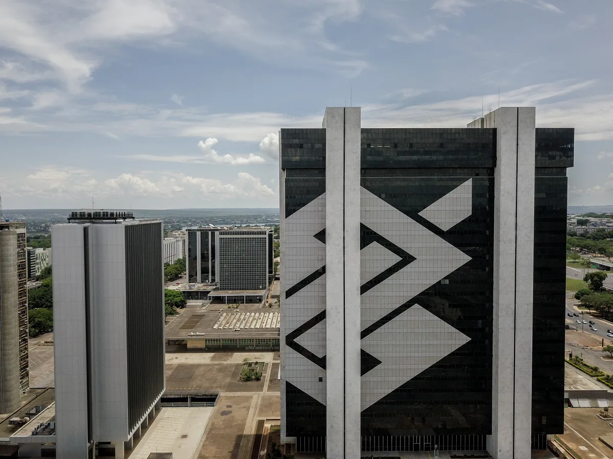 Banco do Brasil (BBAS3) lucra R$ 7,3 bilhões no 1° semestre, queda de 34%