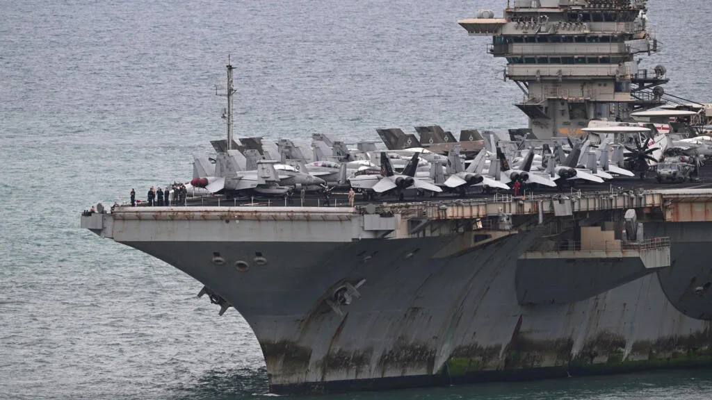 Le porte-avions américain Abraham Lincoln en Thaïlande après neuf mois en mer