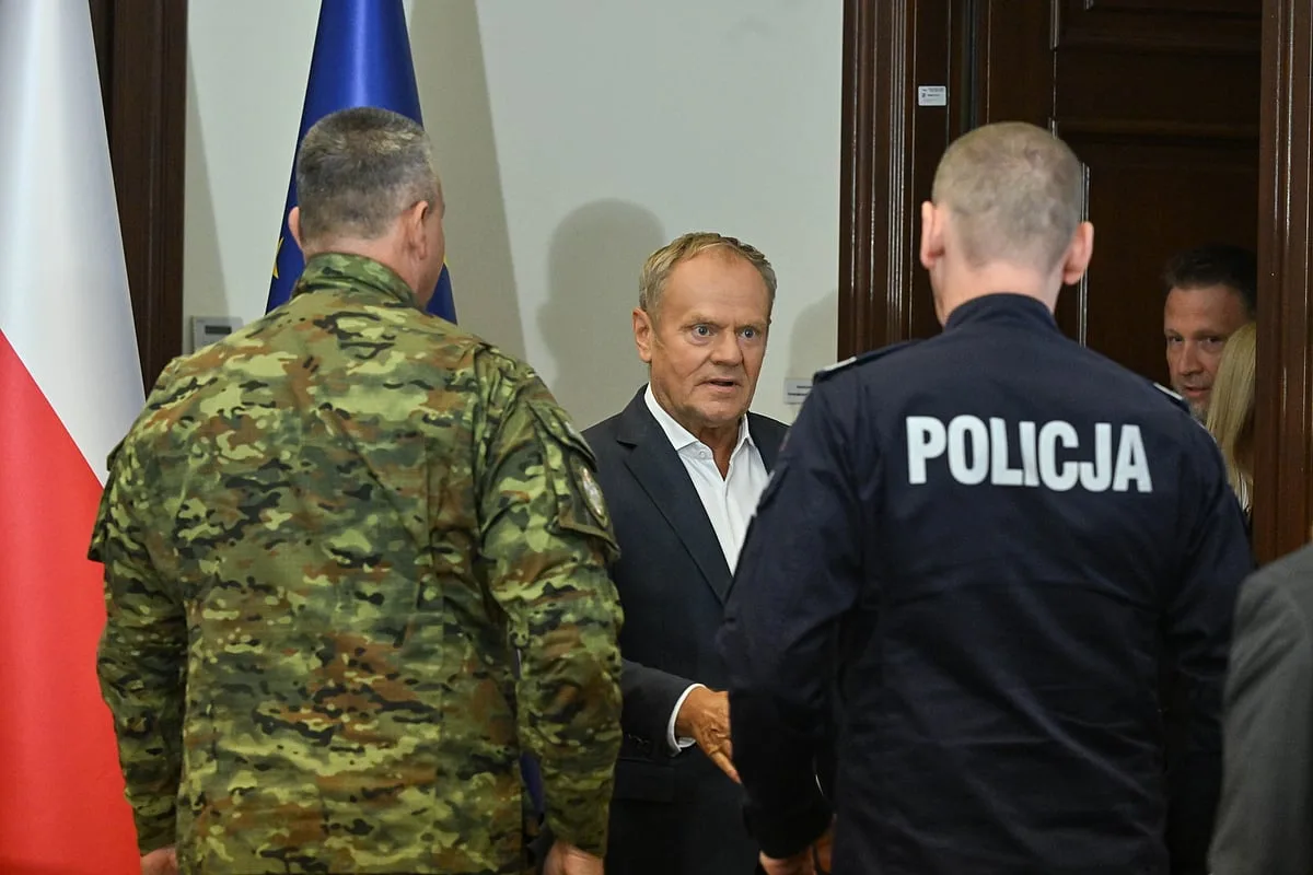 Polónia em alerta por possíveis ataques contra primeiro-ministro e ministro da Defesa