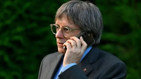 Llarena confirma su decisión y levanta la orden de detención de Puigdemont