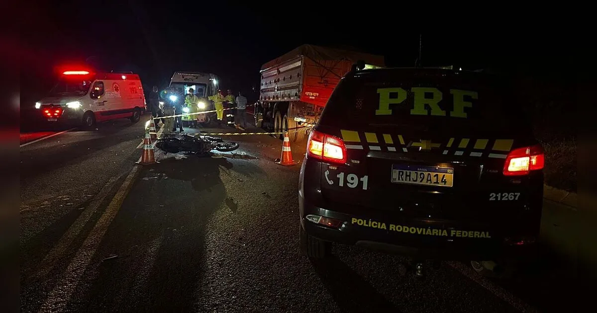 Motociclista morre após bater na traseira de caminhão na BR-369, no Paraná