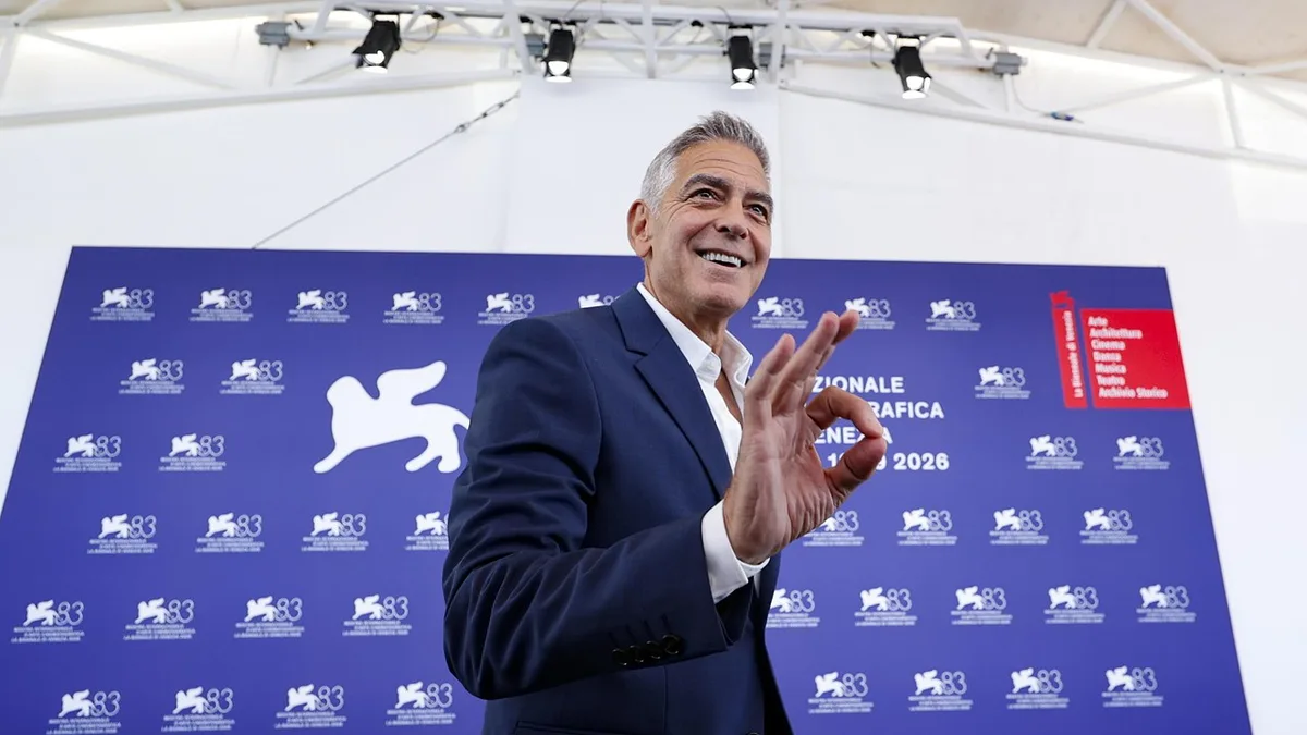 EUA vão superar fase "infeliz" com governo das "pessoas menos qualificadas", diz George Clooney