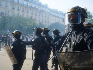 Mobilisation lycéenne : « Des blessures de guerre » chez les élèves, les enseignants et les policiers