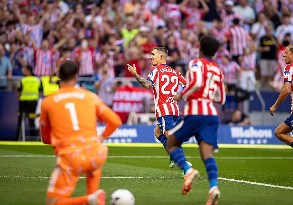 Otro revolcón del Madrid en el Metropolitano en un polémico derbi