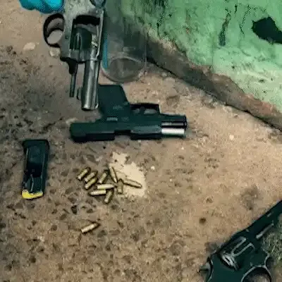 Adolescente que planejou morte do pai influenciava decisões do Comando Vermelho
