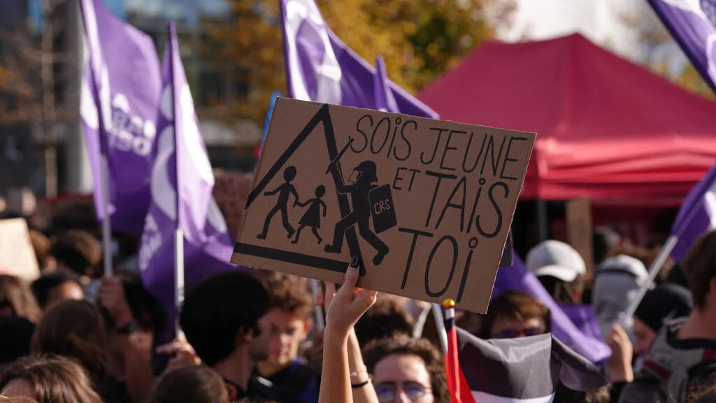 Mobilisation lycéenne en direct : 141 établissements fermés, les discussions avec le gouvernement continuent
