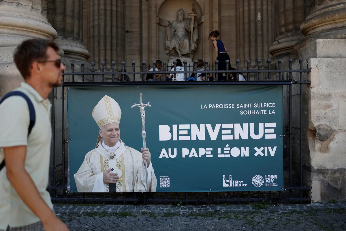 Francia se prepara para la primera visita oficial de un papa en 18 años: así será la agenda de León XIV