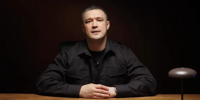 EN DIRECT, guerre en Ukraine : Mykhaïlo Fedorov demande à Volodymyr Zelensky de s’expliquer sur la corruption dans son entourage