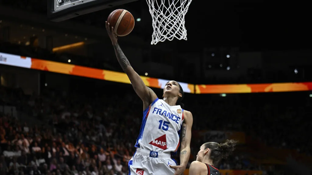 Basket: les Bleues s'offrent une 1re finale mondiale et une revanche contre les Américaines
