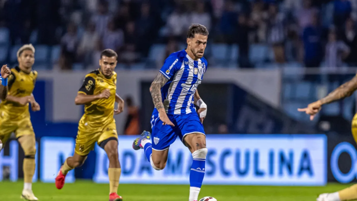 Avaí virou o jogo na reta final nas três últimas vitórias com Allan Aal