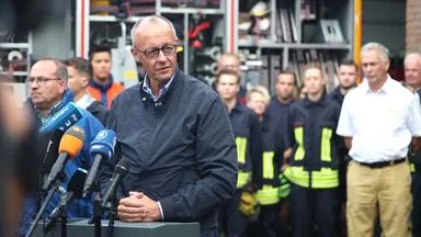 Merz besucht Waldbrandgebiet: "Das ist Klimawandel"