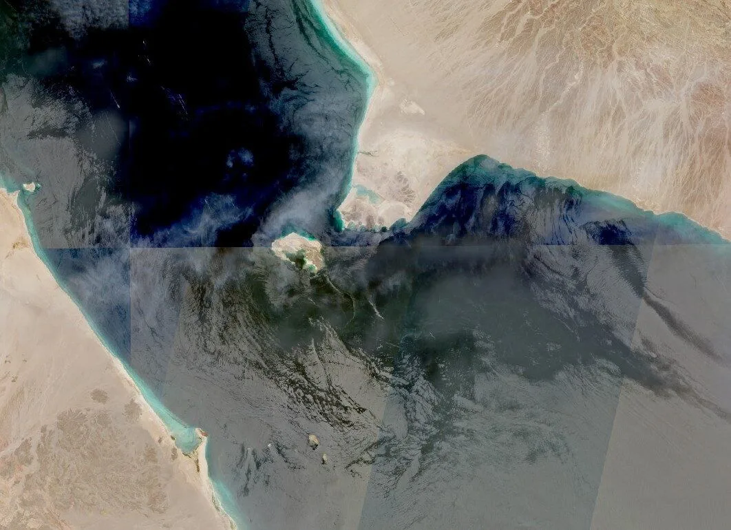 La navegación por Bab al-Mandab sigue baja: solo cinco buques saudíes salieron del mar Rojo