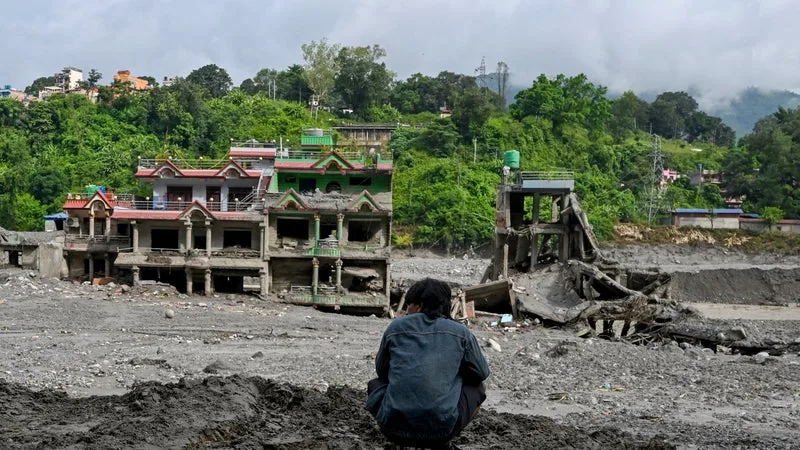 DIRECT. Crue au Népal: le bilan s'aggrave à 939 morts, plus de 3.900 personnes toujours portées disparues