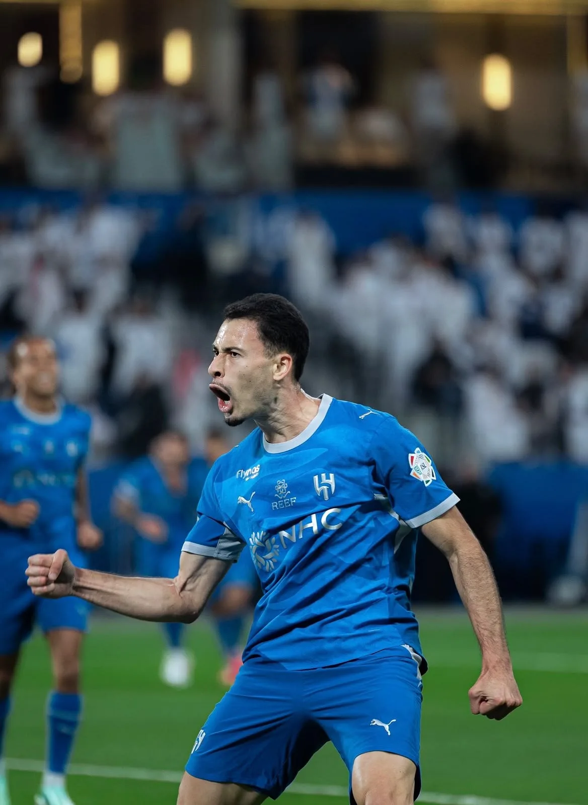 Gabriel Martinelli marca em clássico, e Al-Hilal assume liderança do Campeonato Saudita
