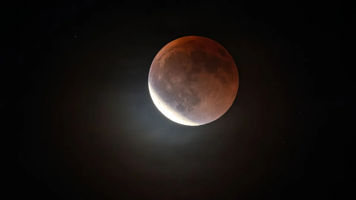 Schatten auf dem Vollmond: So können Sie die Mondfinsternis am Freitagmorgen am besten sehen