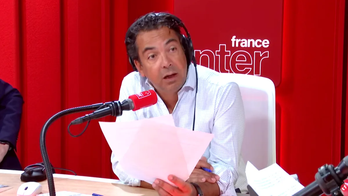Pascal Praud veut traquer les artistes anti-RN, Patrick Cohen lui répond et relance CNews