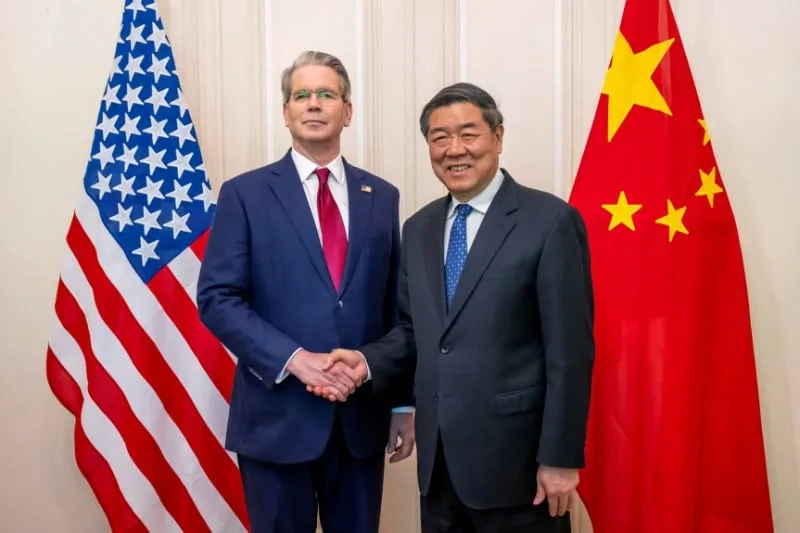Scott Bessent se reunirá con su par chino en la antesala a la cumbre entre Donald Trump y Xi Jinping