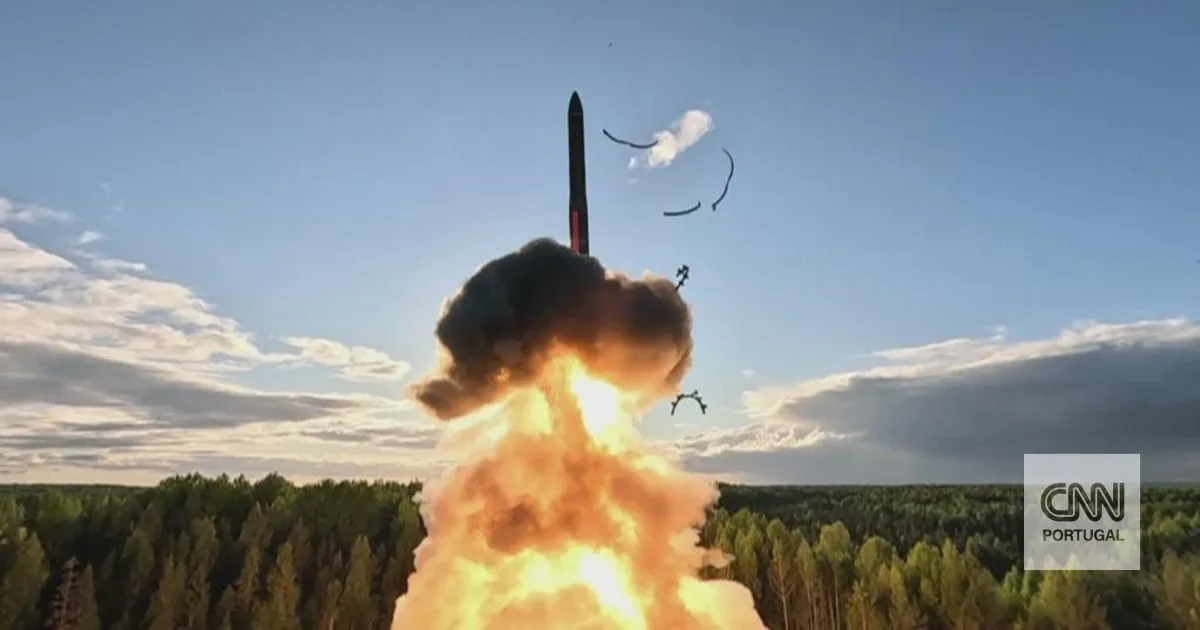 Abre, sobe, dispara: Rússia mostra lançamento do míssil que pode chegar a qualquer lado