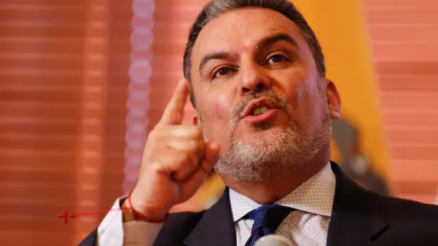 Ex-ministro acusado da morte de candidato à presidência extraditado