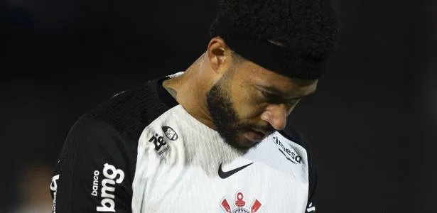 Memphis ouviu de gerente que não ficaria e recebeu apelo do Corinthians