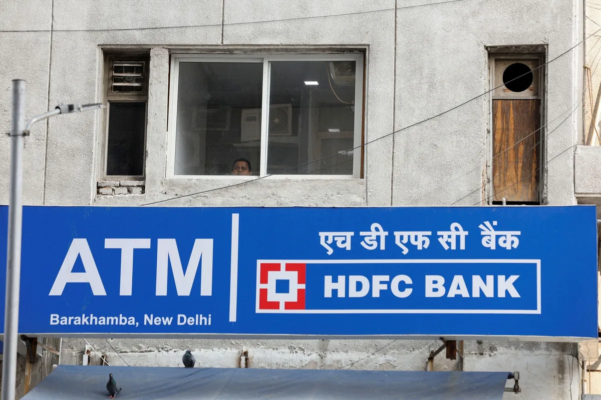 HDFC Bank sheds 2.5% to hit 52-week low on reports of US securities lawsuit