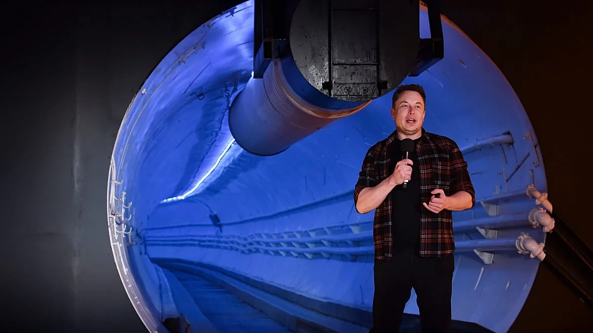 “Efeito Musk” chega a Lerma: SpaceX reserva histórico Parador de Burgos para ver eclipse solar