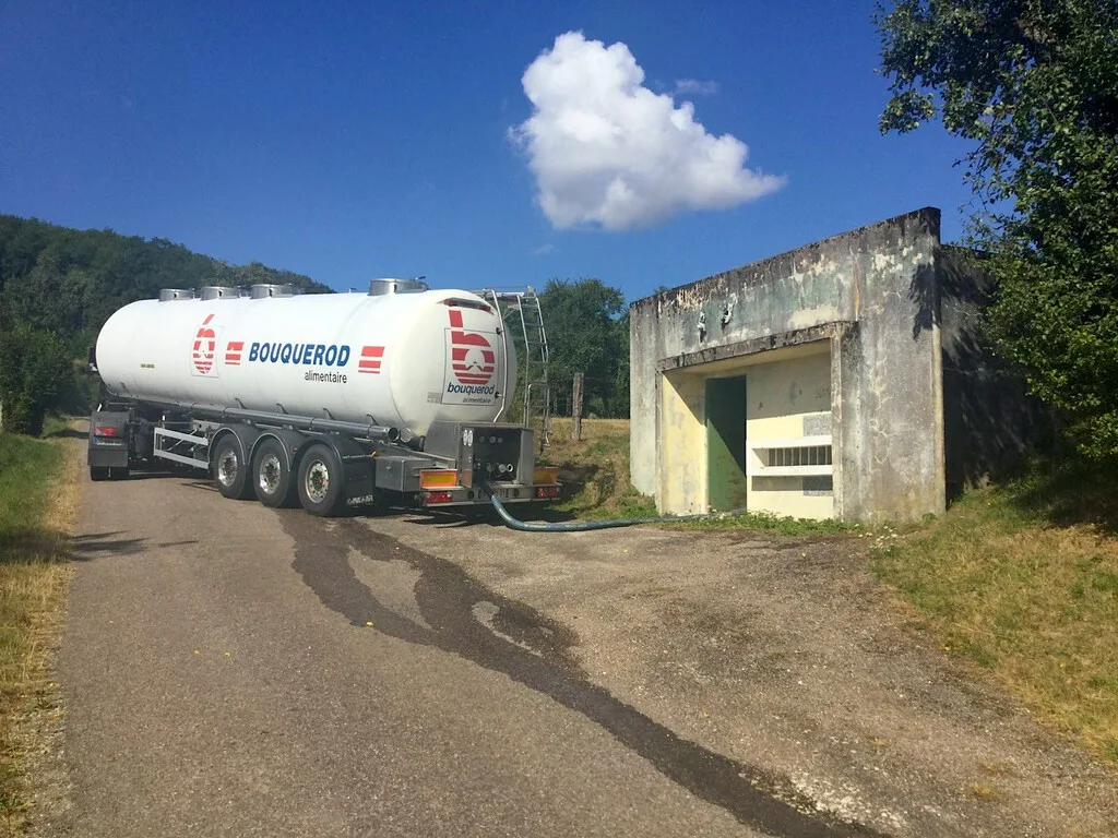 La sequía está provocando que pueblos de Vizcaya y Cantabria dependan de camiones de agua para ducharse o beber