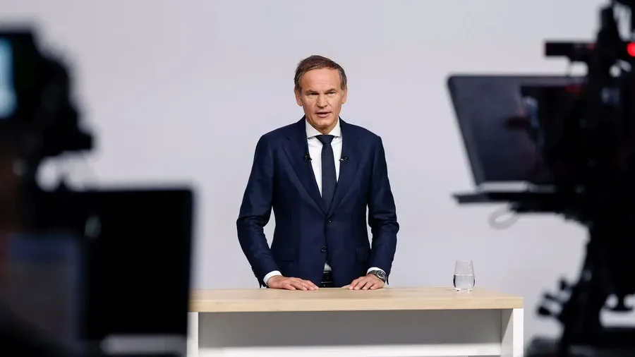 Sparmaßnahmen: Oliver Blume sieht Lage von VW „mehr als kritisch“