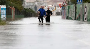 Tempestade Adam provocou dois mortos em Espanha