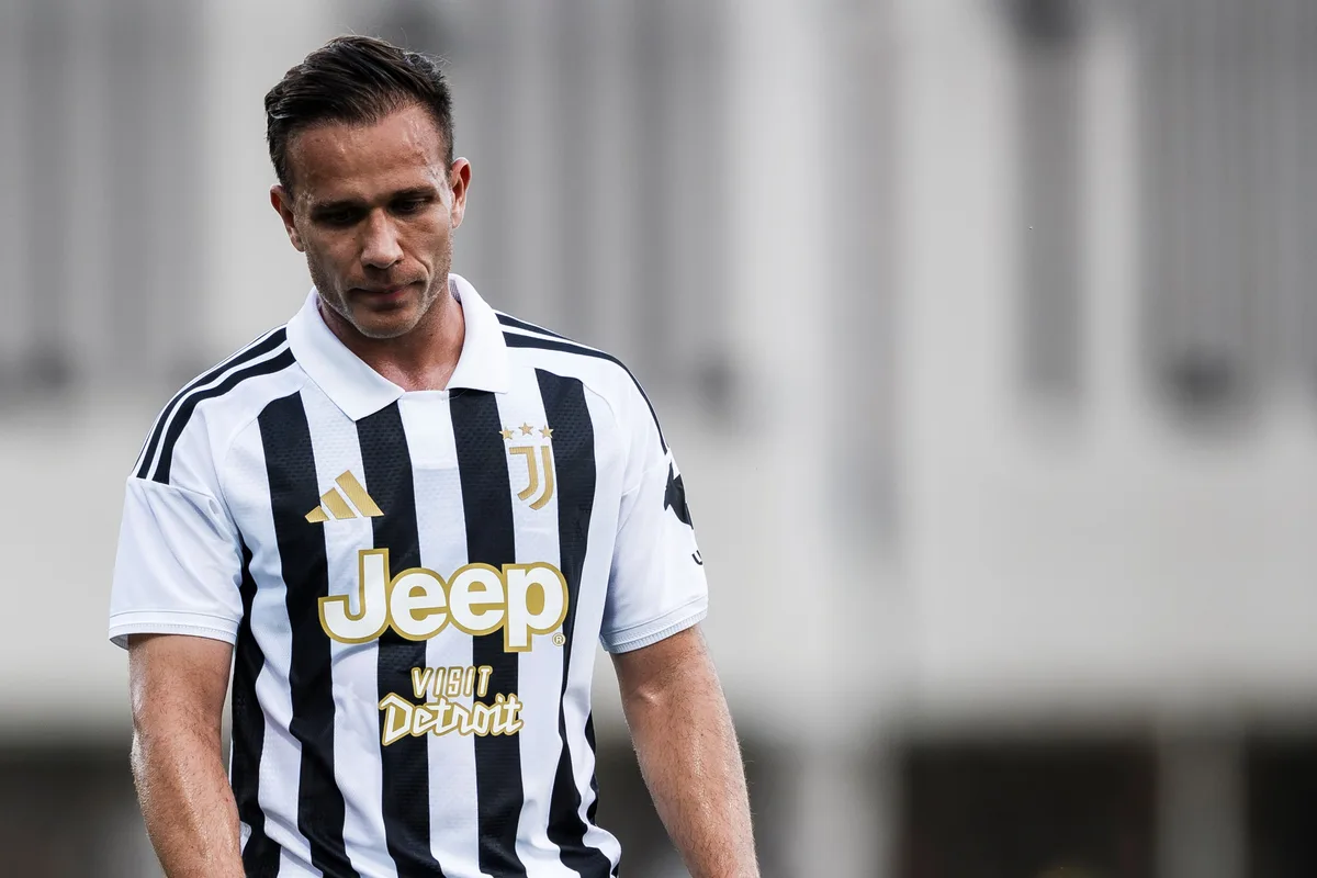 Juventus anuncia rescisão com Arthur Melo, que fica livre no mercado