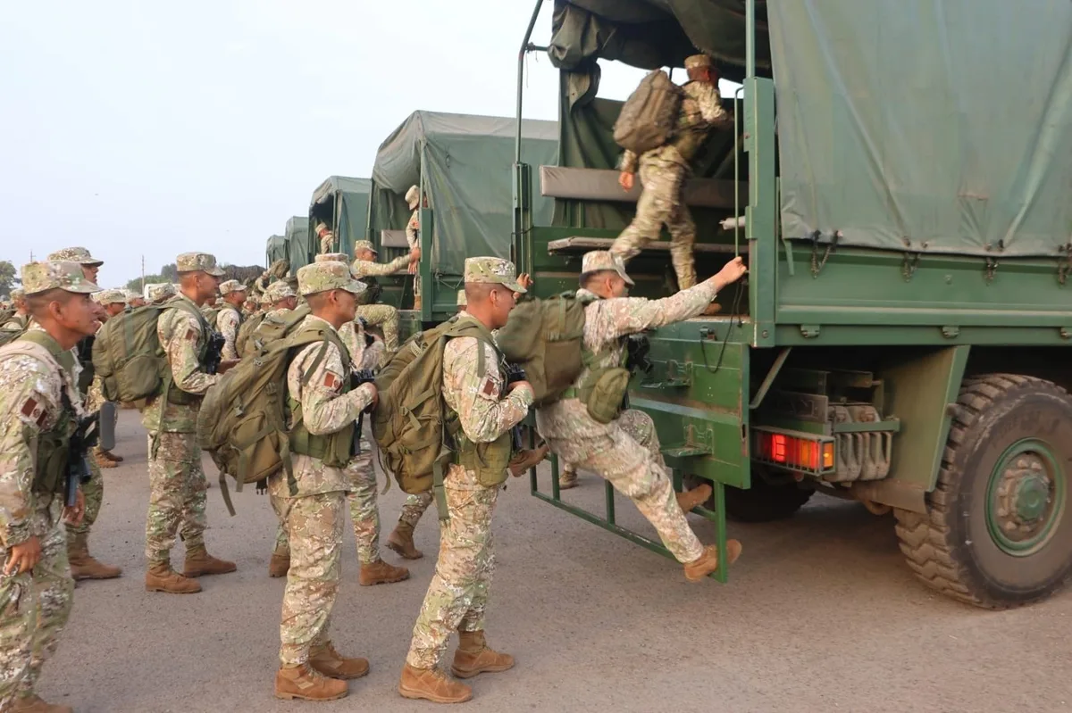 El ministro de Defensa asegura que el Ejército asumirá el control de las cárceles: "No tendrá un rol decorativo"