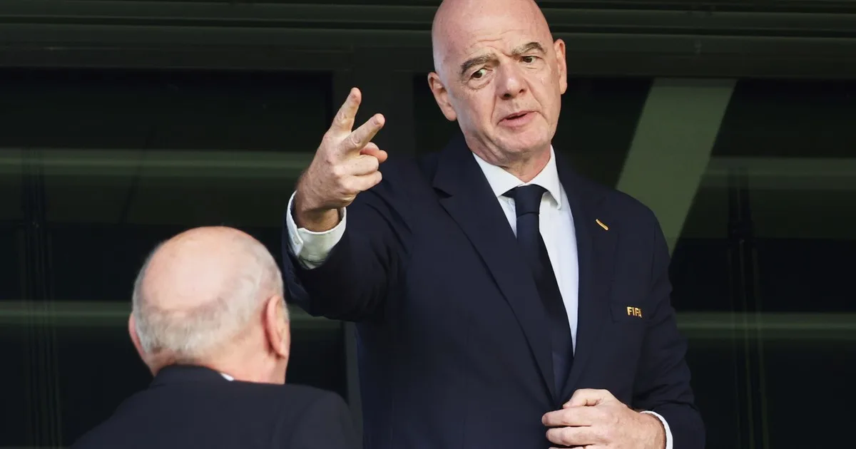 En plena crisis, la FIFA veta de por vida a dirigentes de dos federaciones: uno compraba apartamentos de lujo con fondos para el covid