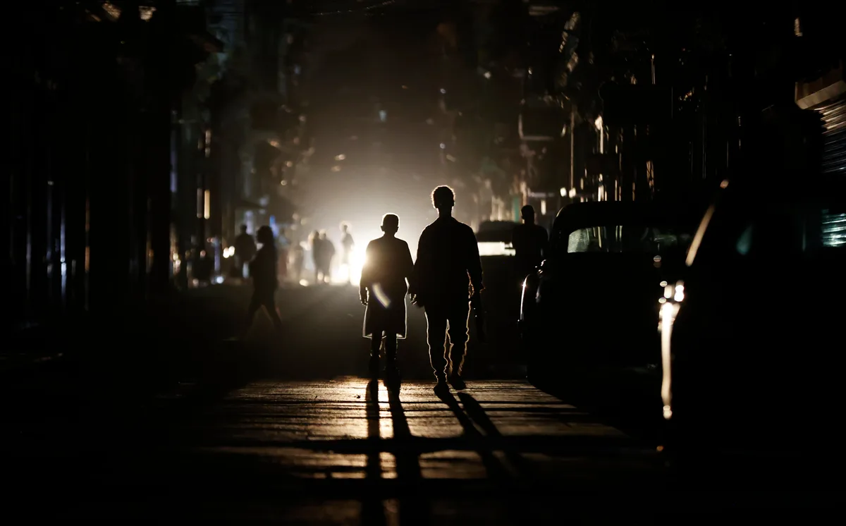 La crisis energética en Cuba deja hasta el 72% del país sin electricidad este viernes