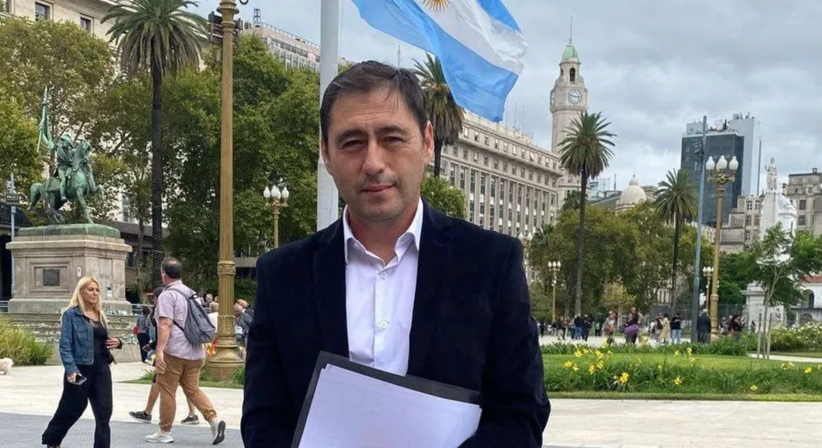 Río Negro: la Justicia anuló la suspensión de un intendente libertario por “conflicto de poderes”